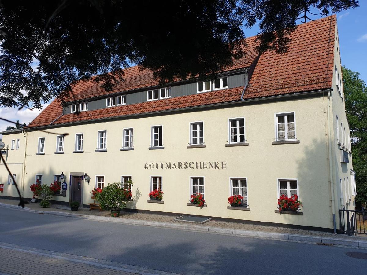 Kottmarschenke - Gaestezimmer Und Ferienwohnung Am Kottmar Екстериор снимка